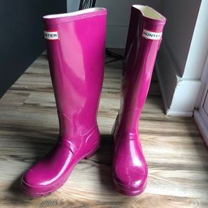 Plum Original Tall Glossy Hunter Boots sz. 7